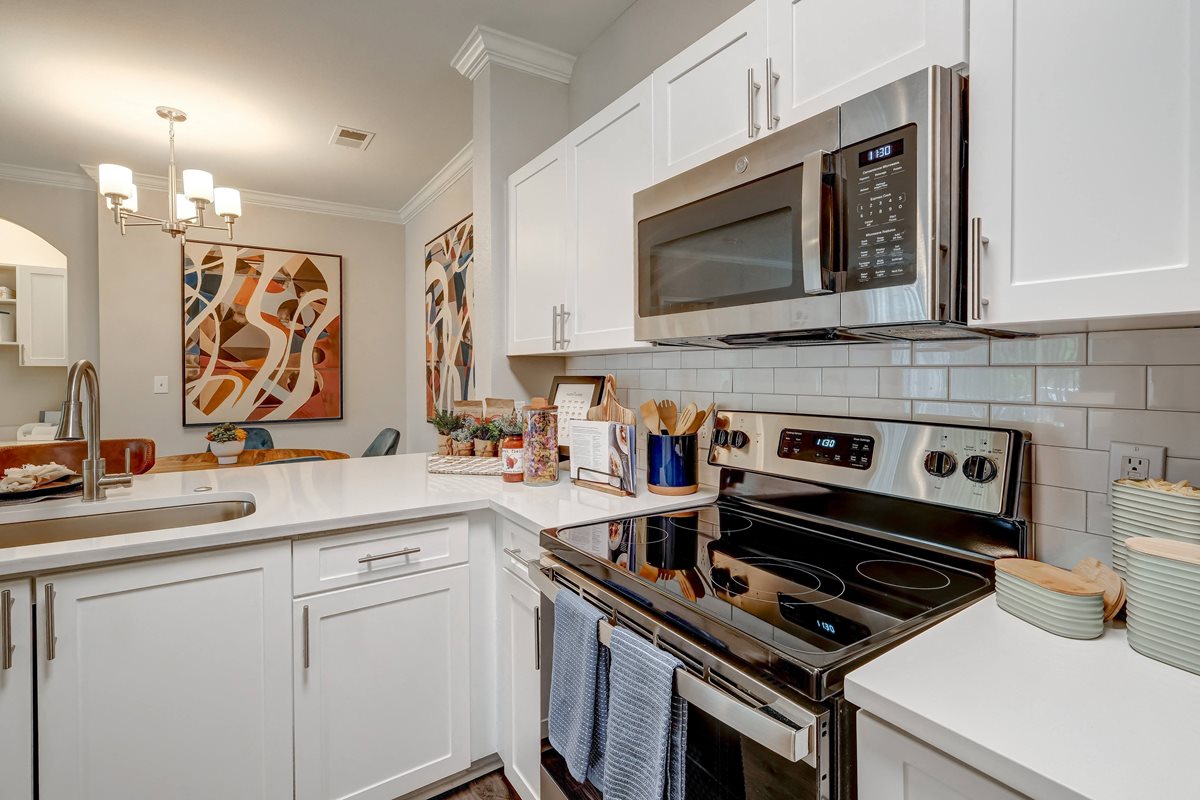 Centerview At Crossroads Apartments in Raleigh, NC
